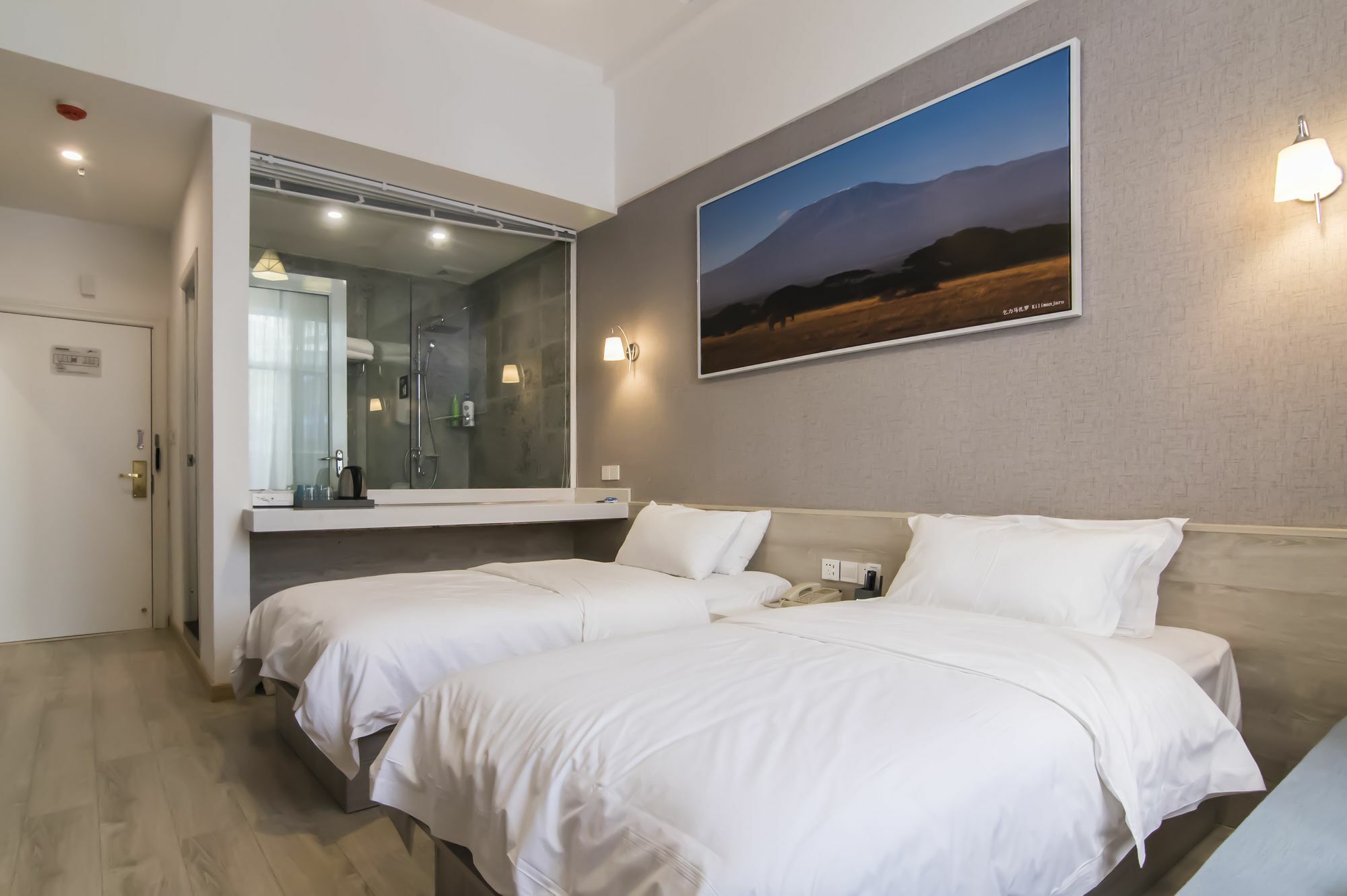 Masherbrum Outdoor Travelling Hostel เฉิงตู ภายนอก รูปภาพ