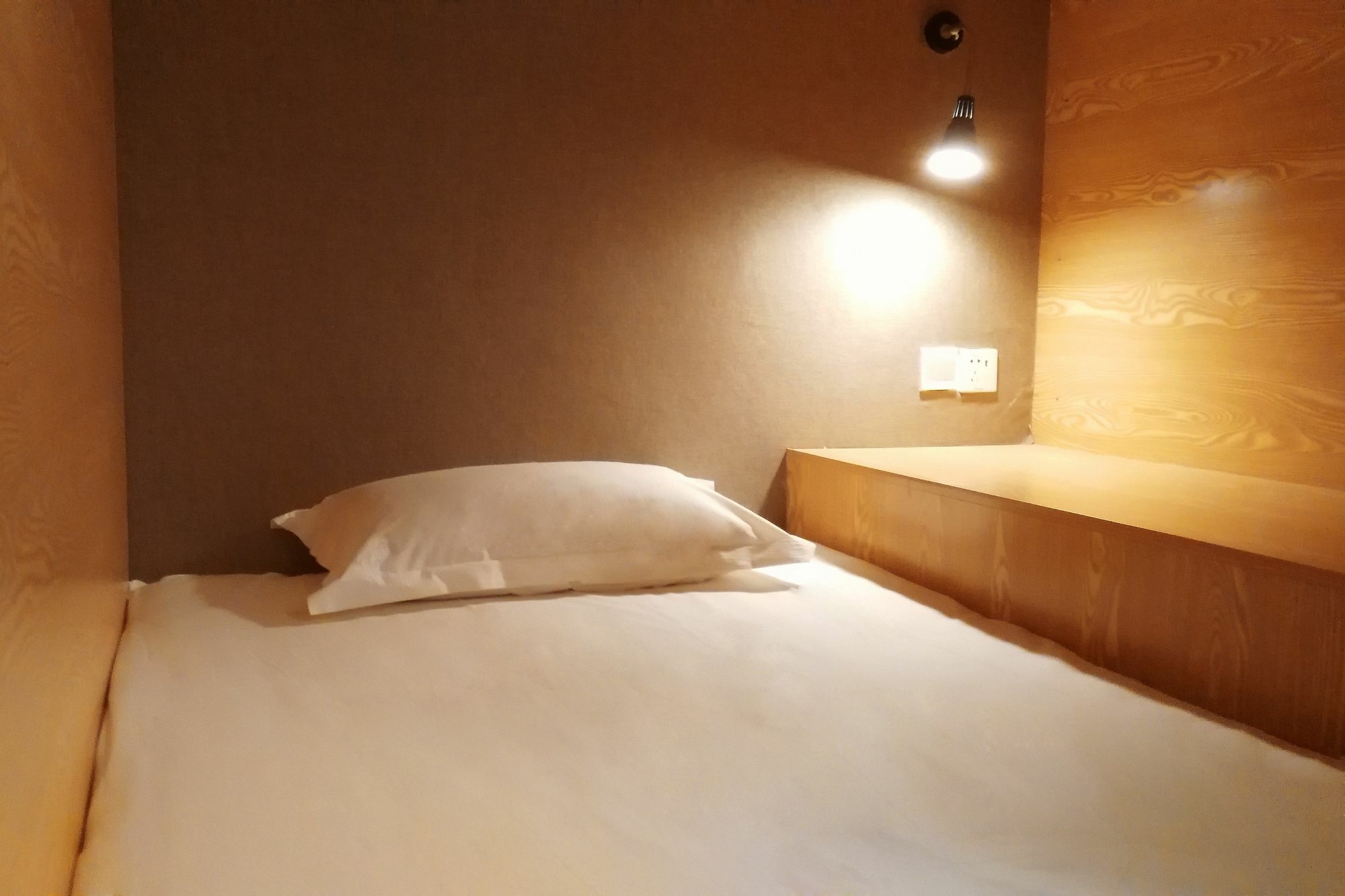 Masherbrum Outdoor Travelling Hostel เฉิงตู ภายนอก รูปภาพ